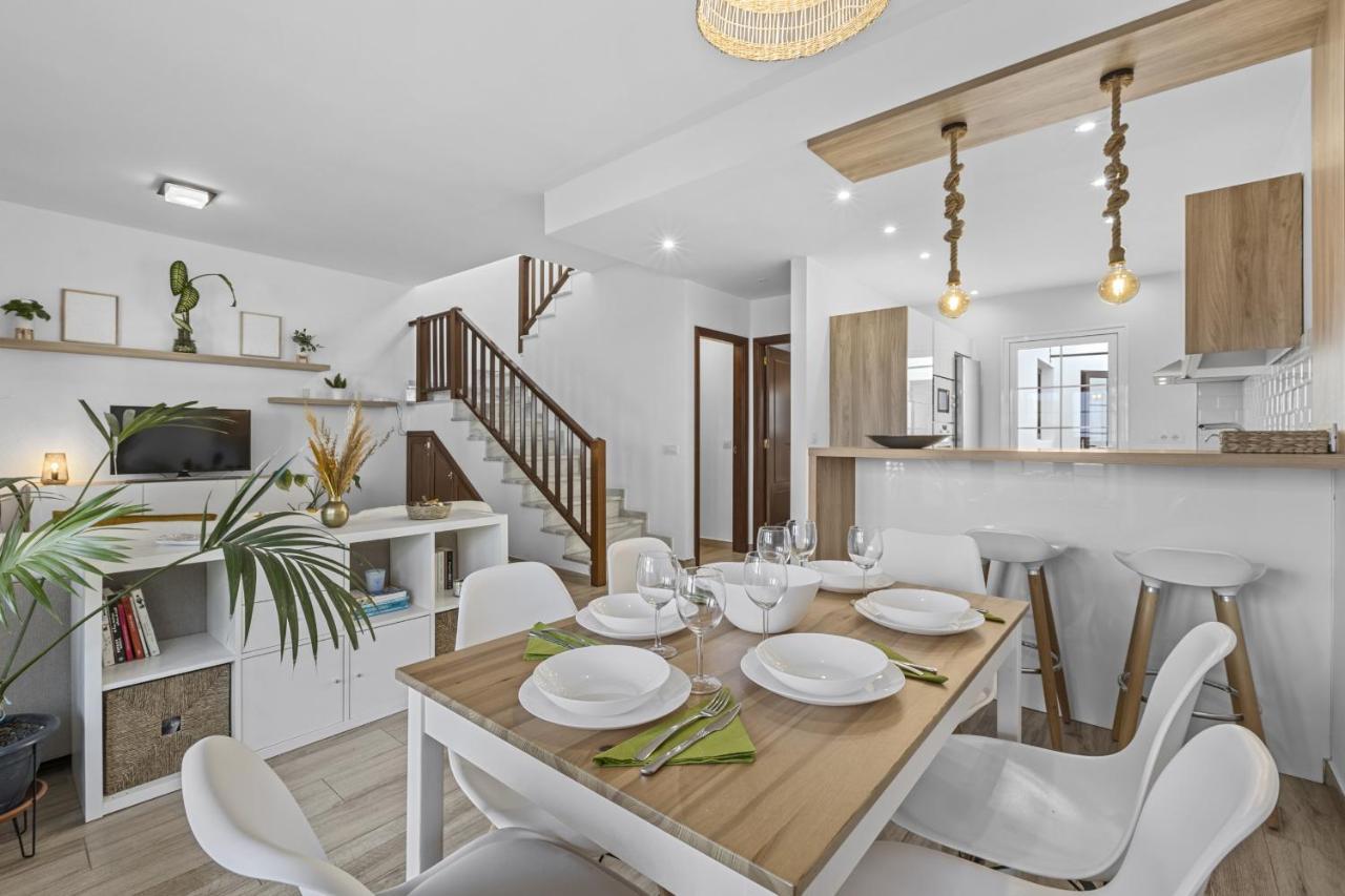 Вилла Casahost Casa Ahul Family Time Коста-Тегисе Экстерьер фото